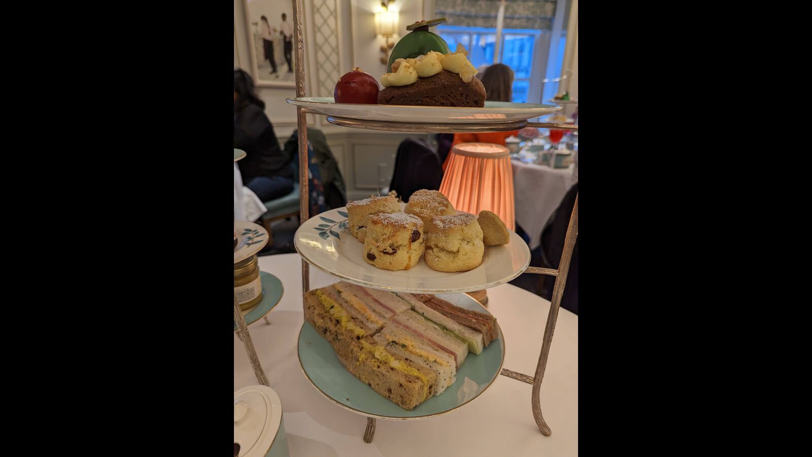 Guide to high tea in Singapore