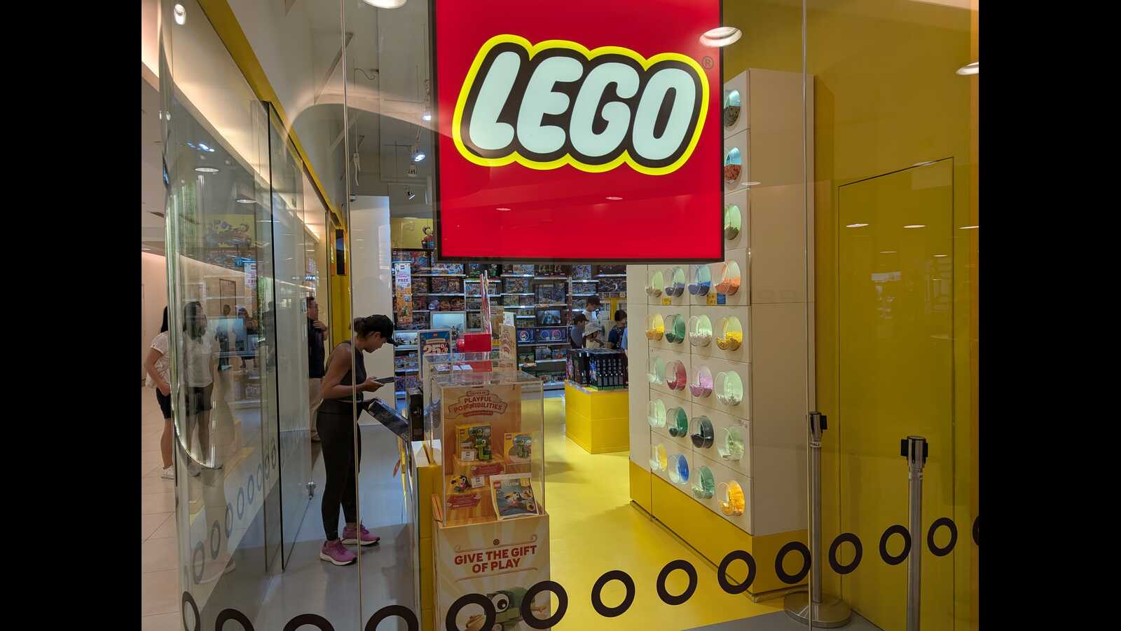 Guide to Lego series and shopping in Singapore